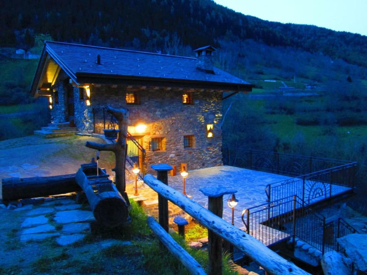 Chalet Cuore Selvatico Monno Bagian luar foto