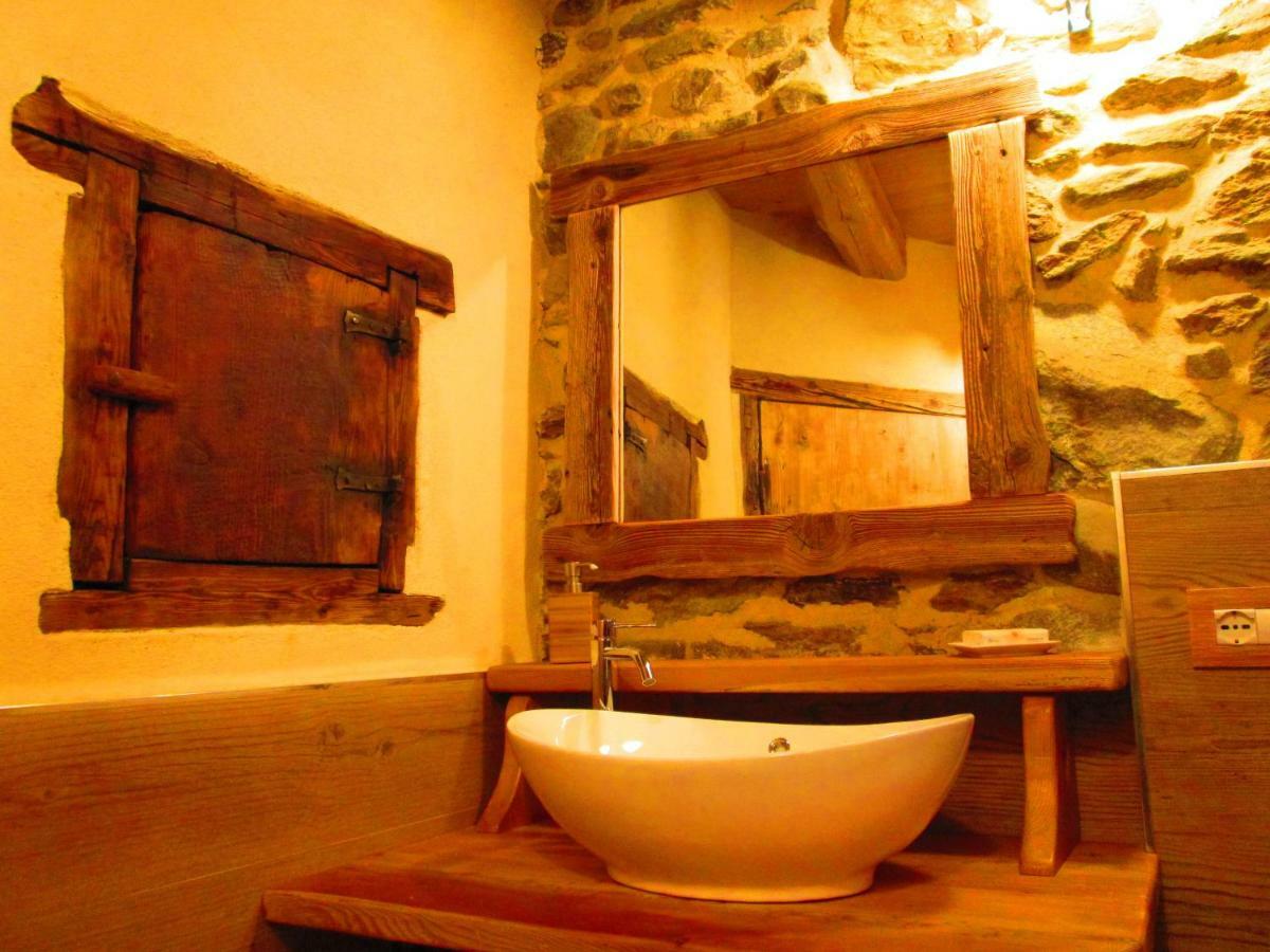 Chalet Cuore Selvatico Monno Bagian luar foto