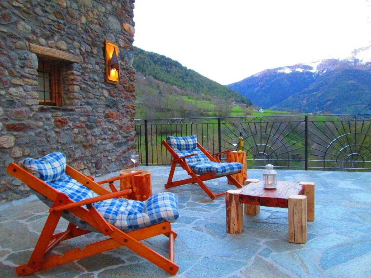 Chalet Cuore Selvatico Monno Bagian luar foto